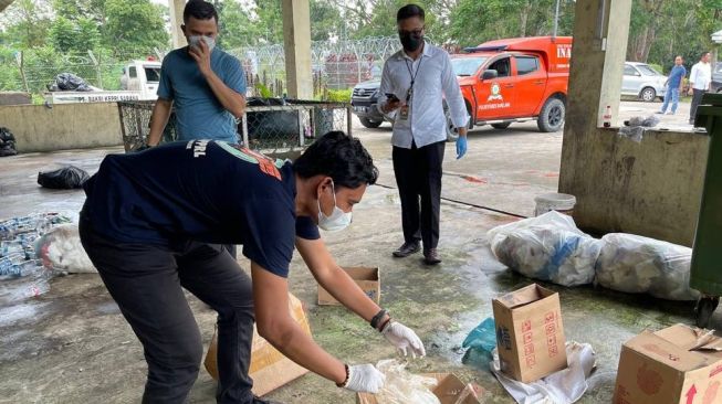 Petugas Kebersihan Temukan Janin Bayi Dibuang di Tempat Sampah Bandara Hang Nadim Batam