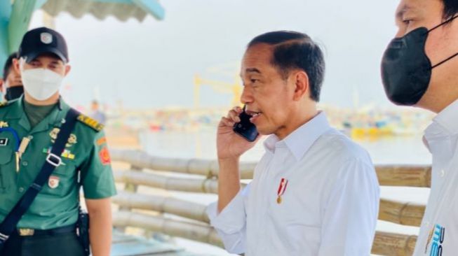 Siapakah Perdana Menteri Misterius yang Telepon Jokowi Minta Minyak Goreng?