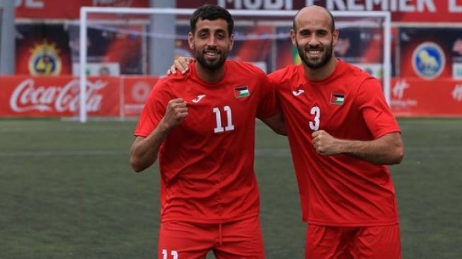 Mantan Bintang Persib Bandung Pakai Jersey Timnas Indonesia Usai Juara Liga Palestina