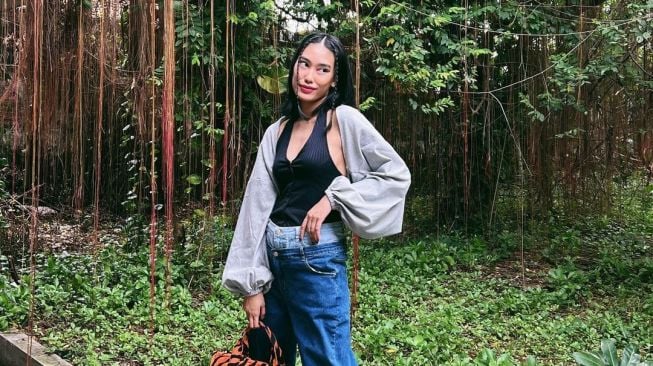 Potret Alika Islamadina Pamer Baby Bump (Instagram/@alikaislamadina)