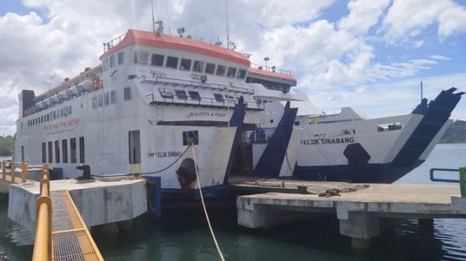 Pelayaran Kapal Feri dari Pulau Simeulue Dihentikan, Ini Alasannya