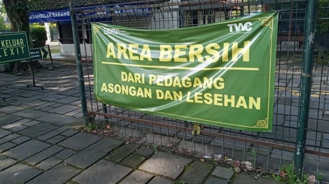 Ini Alasan PT Taman Wisata Candi Larang Pedang Asongan Berjualan di Zona II Borobudur