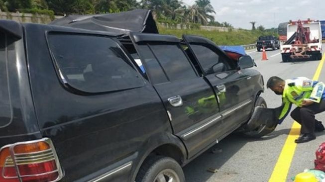 Kecelakaan di Tol Pekanbaru-Dumai. [dok Ditlantas Polda Riau]