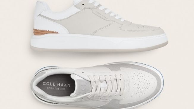 8 Cara Merawat Sepatu Sneakers Biar Awet dan Nggak Cepat Bau