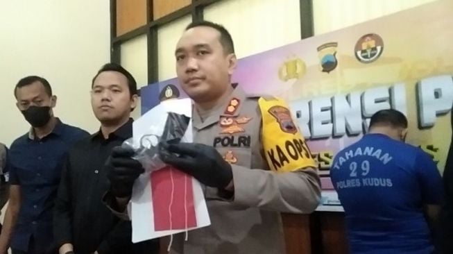 Kapok! Anggota Brimob Gadungan Gelapkan Mobil, Kena Batunya di Tangan Polres Kudus