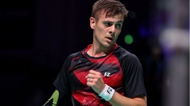 H K Vittinghus, Pebulutangkis Denmark Lawan Ginting di Indonesia Open 2022 (Instagram/@hkvittinghus)