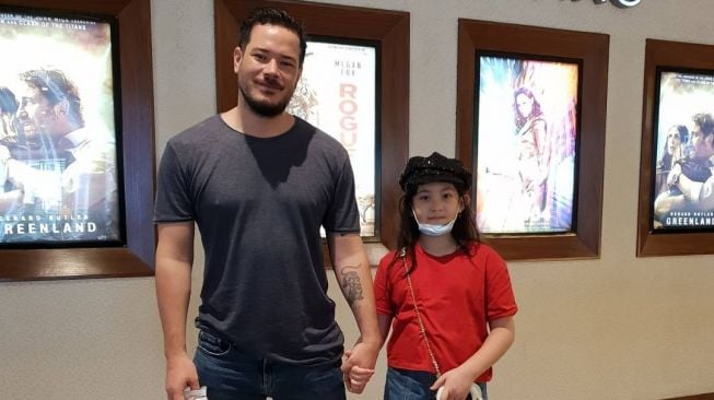 5 Potret Kedekatan Mikhaela Lee dengan Zack Lee, Bakal Jadi Bapak yang Protektif?