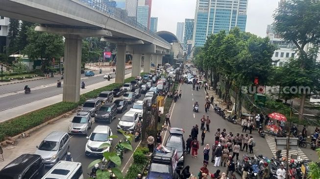 Demo Bela Nabi Muhammad di Kedubes India, Arus Lalin di Jalan HR Rasuna Said Terpantau Padat