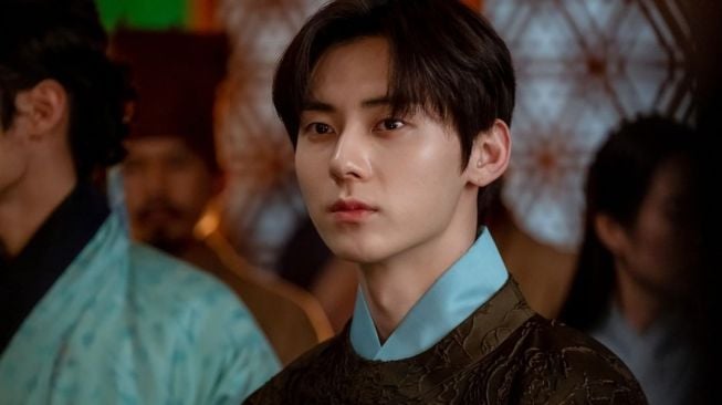 Potret Hwang Minhyun di Alchemy of Souls (Instagram/@tvn_drama)