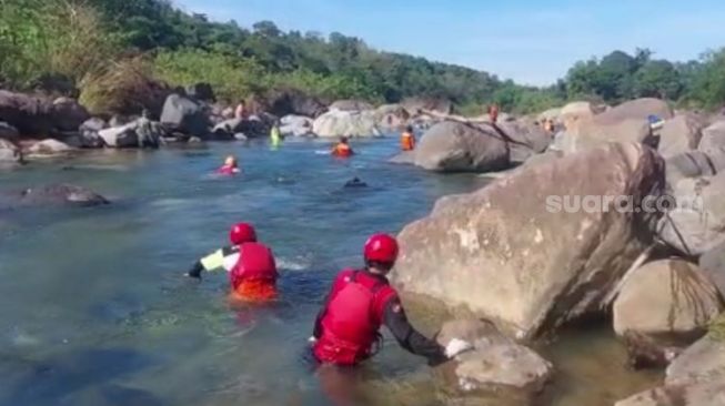 7 Hari Tak Ditemukan, Pencarian Seorang Pelajar SMK yang Hanyut di Sungai Kota Padang Dihentikan