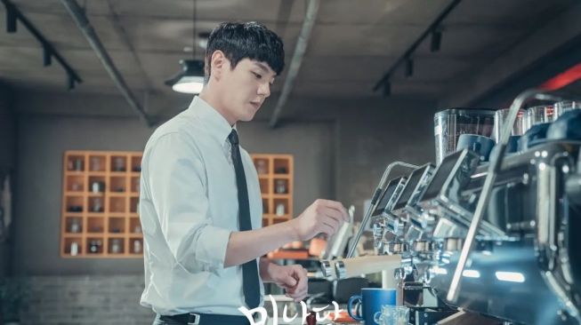 Potret Kwak Si Yang di Cafe Minamdang (Instagram/@kbsdrama)