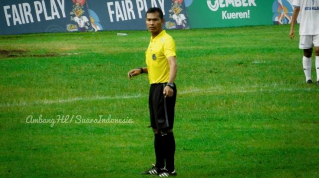 Diwarnai Kericuhan dan Tiga Kartu Merah, Wasit Laga Jember Vs Kota Malang Tuai Sorotan