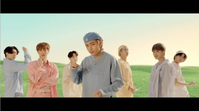 Dynamite Jadi MV Kedua dan Tercepat BTS yang Sukses Tembus 1,5 Miliar Views