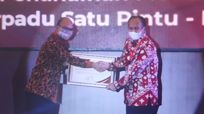 DPMPTSP Riau Raih Predikat 15 Terbaik, Ini Kategorinya...