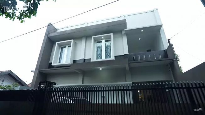 Beda Gaya Rumah Komedian Indonesia (YouTube/Taulany TV)