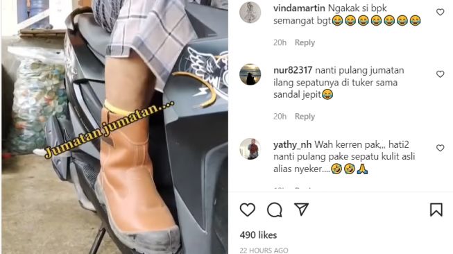 Pemotor Dilarang Pakai Sandal Jepit, Cowok Ini Pergi Jumatan Naik Motor Pakai Sepatu Bot, Publik Malah Khawatir