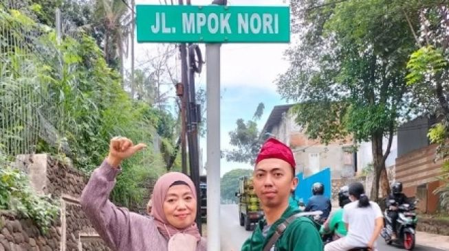  Momen Penamaan Jalan Mpok Nori di Jakarta (Instagram/engkar_nori)