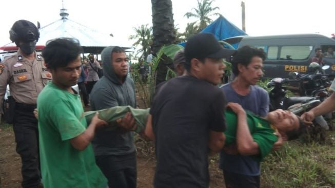 Kelompok Tani dan Masyarakat di Pasaman Barat Bentrok Gara-gara Lahan 400 Hektare, Sejumlah Warga Luka-luka