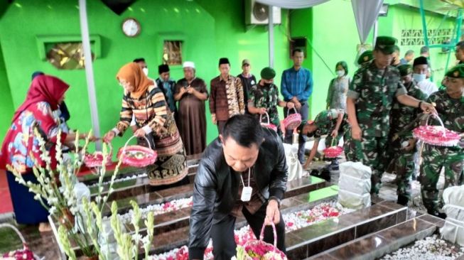 Ada Makam Ulama Guru Pendiri NU di Kompleks Militer, Jenderal Dudung Ambil Langkah Ini