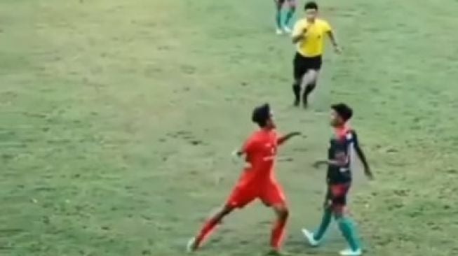 Tim Sepak Bola Kota Malang Viral Lagi, Kali Ini Baku Hantam dengan Tim Jombang