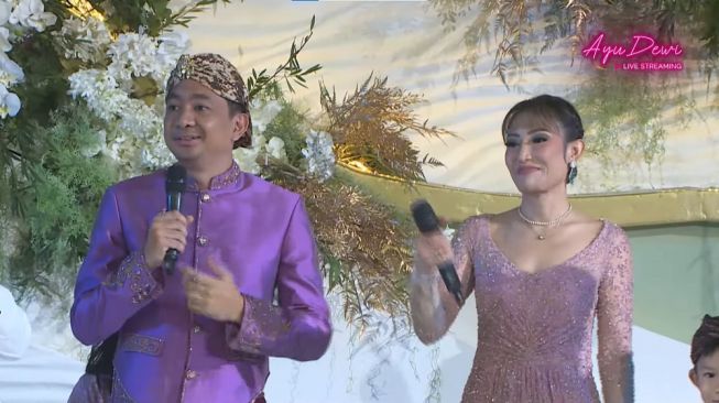 Momen Perayaan 10 Tahun Pernikahan Ayu Dewi (instagram/mrsayudewi)