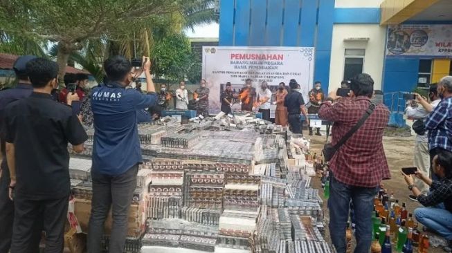 KPPBC Ketapang Musnahkan Barang Milik Negara Senilai Rp 1 Miliar
