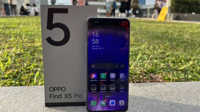 Oppo Find X5 Pro 5G. [Suara.com/Dicky Prastya]