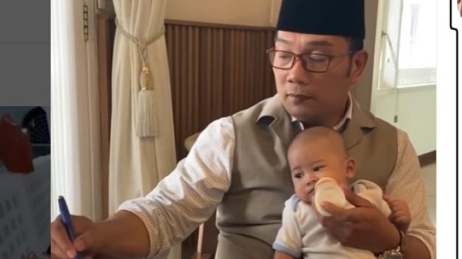 Arka saat digendong Papap Ridwan Kamil [Instagram]