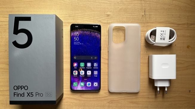 Oppo Find X5 Pro 5G. [Suara.com/Dicky Prastya]