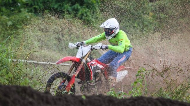 Pembalap Muda AHRT Muhammad Delvintor Alfarizi siap bikin harum nama Indonesia di ajang MXGP 2022 (Dok. AHM)