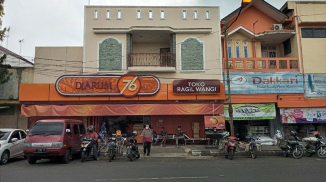 Pengalaman Belanja di Toko Grosir Ragil Wangi, Purbalingga