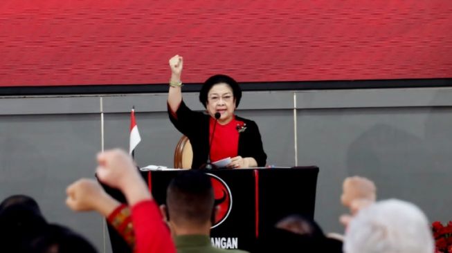 Peringatan Keras Jika Ada Kader Yang Manuver Politik di Pemilu 2024, Megawati Persilahkan Keluar, Sindir Siapa?