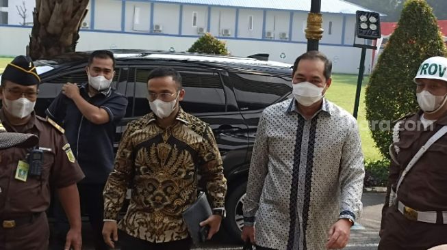 Penuhi Panggilan Kejagung Terkait Kasus CPO, Eks Mendag Muhammad Lutfi: Nanti Ya