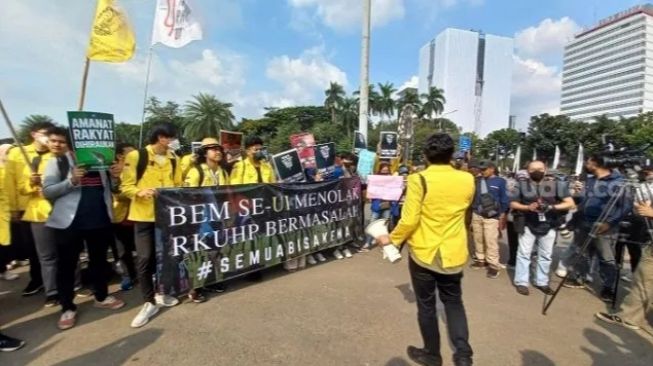 5 Fakta Mahasiswa Demo Teriaki Jokowi 'Bebek Lumpuh', Apa Maknanya?