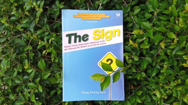 Ulasan Buku The Sign: Pengalaman adalah Guru Berharga dalam Kehidupan