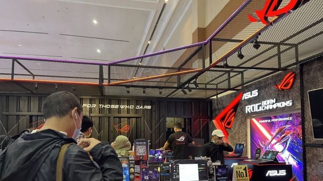 Asus Tebar Promo Laptop Gaming di Pameran Indocomtech 2022