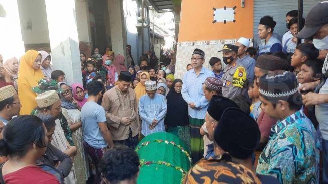 Putra Buya Arrazy Hasyim Tertembak Pistol Polisi hingga Riuh PN Surabaya Sahkan Nikah Beda Agama