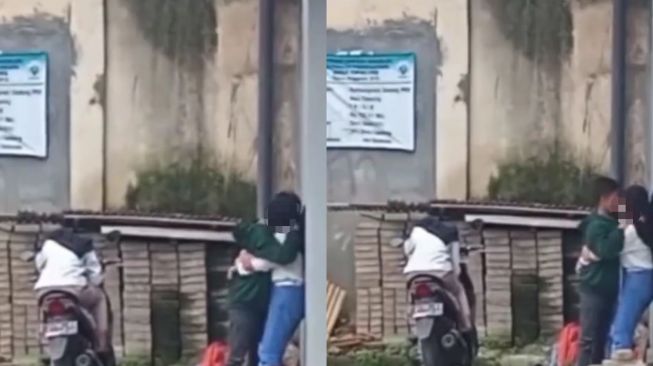 Heboh Sepasang Remaja Lakukan Aksi Tak Senonoh, Satu Temannya yang Berada di Lokasi Hanya Diam di Atas Sepeda Motor