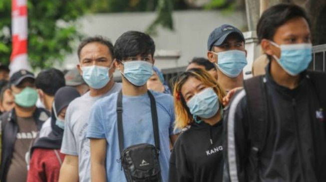 Kasus Covid-19 Naik, IDI Minta di Area Terbuka Kembali Wajib Pakai Masker