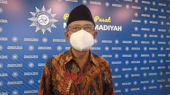 Ketum PP Muhammadiyah, Haedar Nashir menyampaikan tentang PMK di Kantor PP Muhammadiyah Yogyakarta, Rabu (22/06/2022). [Kontributor / Putu Ayu Palupi]