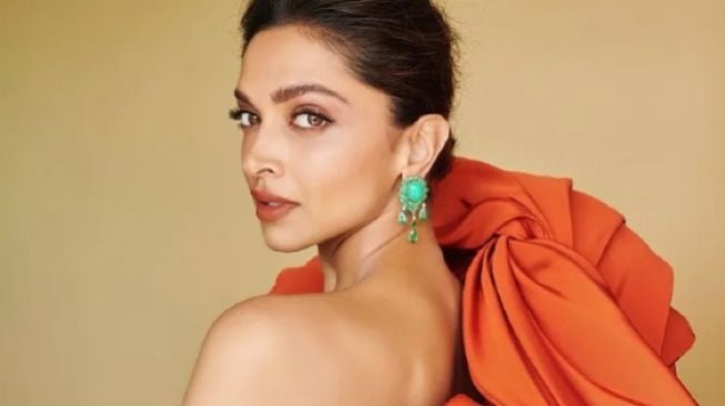 Deepika Padukone Bergabung dengan Shah Rukh Khan dalam Film 'Jawan'