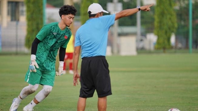 Kiper liga Jerman, Tran Duy Thanh yang dipanggil latihan ke Vietnam U-19. (Zing News)