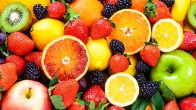 Ahli Gizi: Hindari Makan Buah Siang Hari
