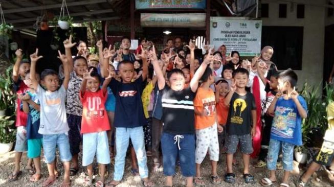 Taman Baca Capung, 5 Tahun Berdayakan Anak-Anak Desa 