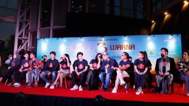 Film Ranah 3 Warna Tayang di Bioskop 30 Juni 2022, Angkat Kisah Merantau Anak Minang