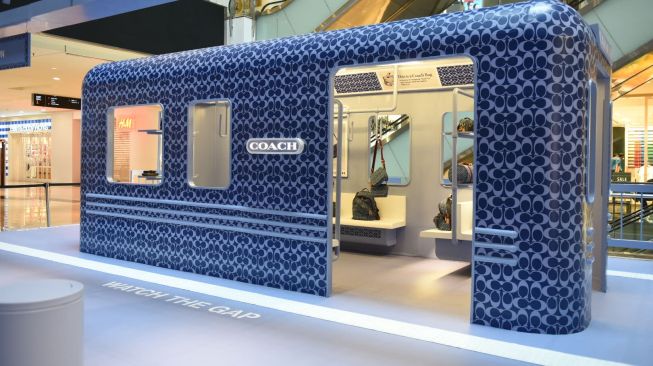 Coach Hadirkan PopUp Store Ala Stasiun Kereta Bawah Tanah New York