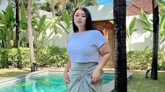 Inspirasi 5 OOTD Clarissa Putri untuk Tampil Lebih Ramping dan Kurus: Outer Jadi Busana Wajib!