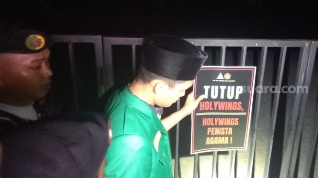 Promosi Miras Gratis untuk Nama Muhammad dan Maria, Tiga Outlet Holywings di Jakarta Disegel GP Ansor