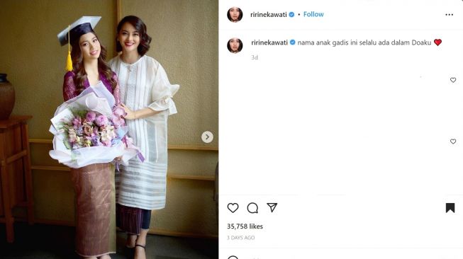 Foto: Bagikan Potret Wisuda Sang Anak, Warganet Salfok dengan Baju Ririn Ekawati (instagram/ririnekawati)