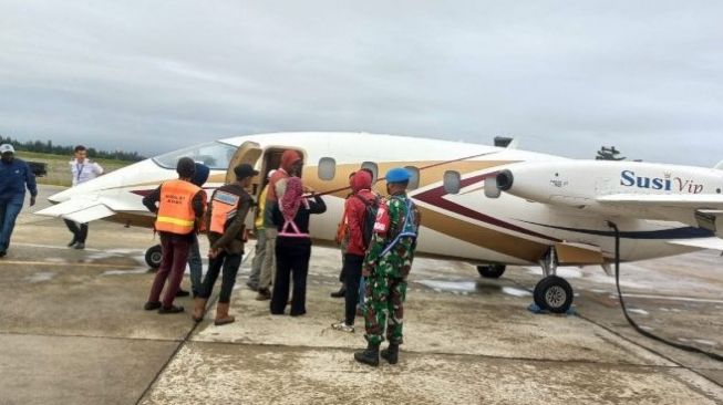 Susi Pudjiastuti Kirim Jet Pribadi Jemput Pilot Susi Air Korban Kecelakaan di Papua